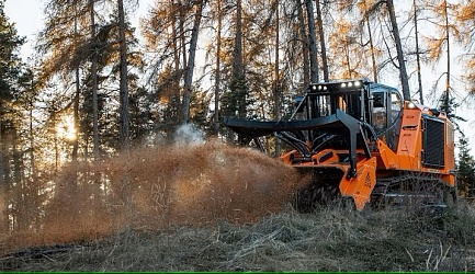 Landclearing Monster: новый гусеничный транспортер FAE PT550