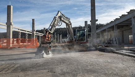 Компания FAE представила новую насадку для холодного строгания с фиксированным зубом для компактных экскаваторов.