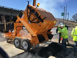 Устраняем зимние выбоины 